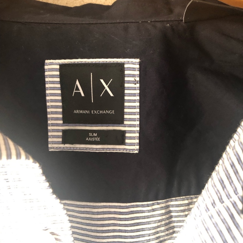 A/X Armani Exchange Men’s slim fit Navy pinstripe shirt with navy trim. - Picture 3 of 7